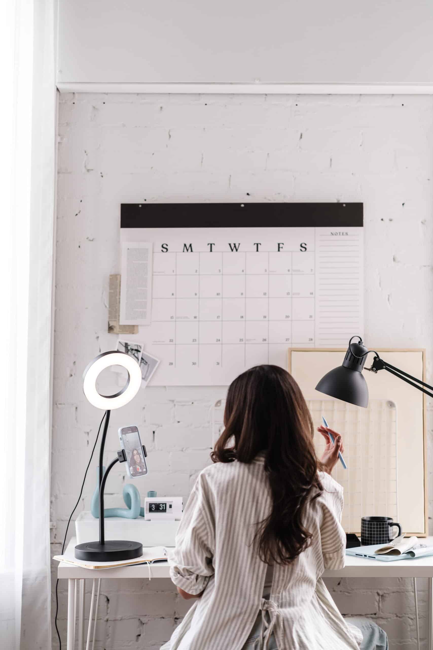 easy ways to make money in college